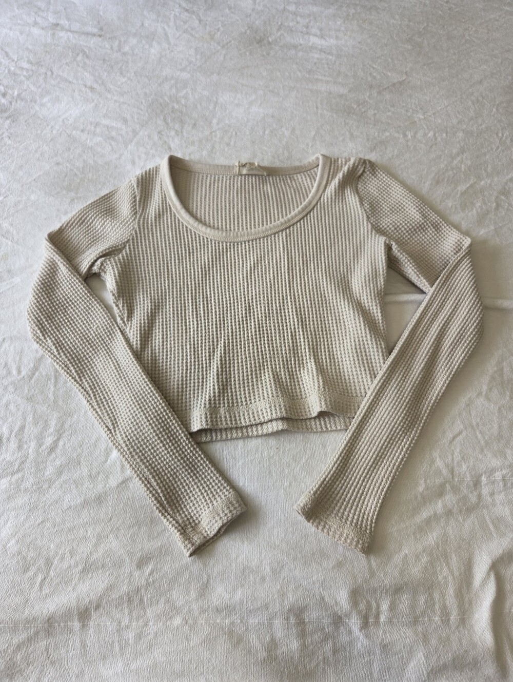 MWL Thermal Waffle Weave Top Cropped Long Sleeve Womens Small Beige Cotton Blend